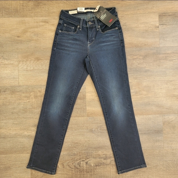 Levi's Curvy Straight Cropped Jeans Sculpt Soft Stretch NWT Waist Sz 24 Ret $99 - Picture 1 of 13